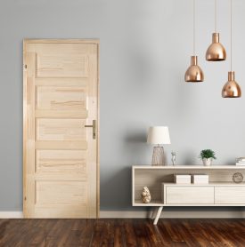 Fenyő beltéri ajtók